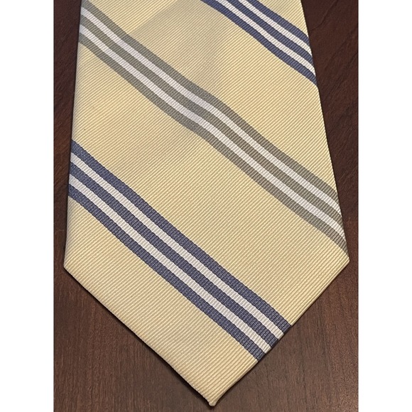 Off Island By Tommy Bahama Yellow Purple Hand Made 100% Silk Men’s Neck Tie - Picture 1 of 9